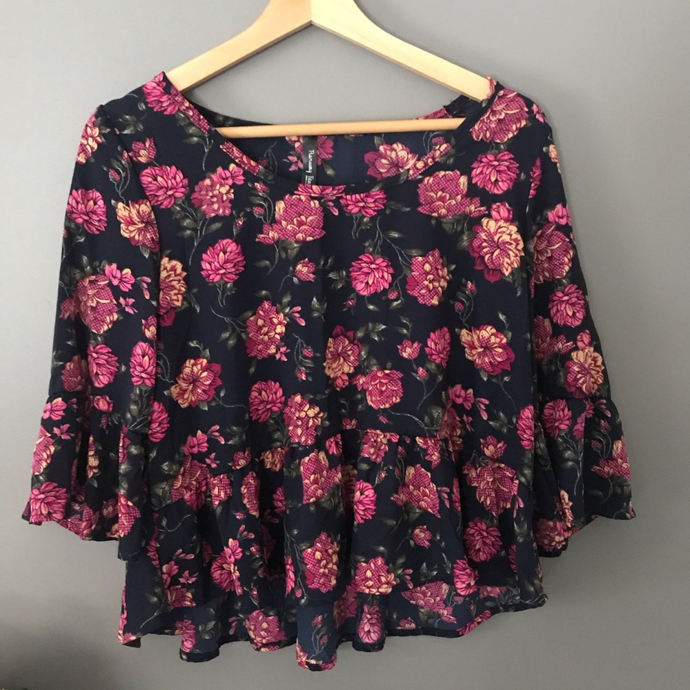 Runway Story Floral Peplum | sz L✨